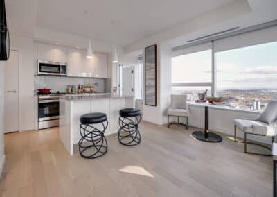 SKY Furnished Suites Downtown Edmonton Log or Short Term Stay furnished Suites
